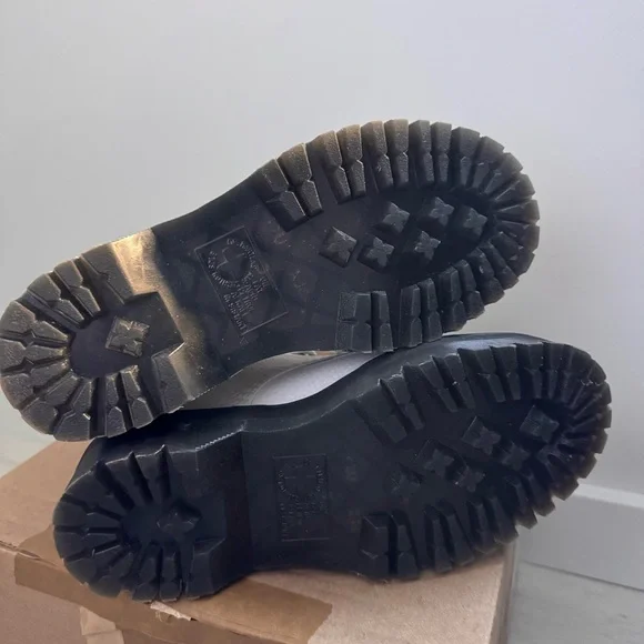 Dr. Martens Sinclair Platform Bootie (white) - Picture 7 of 9